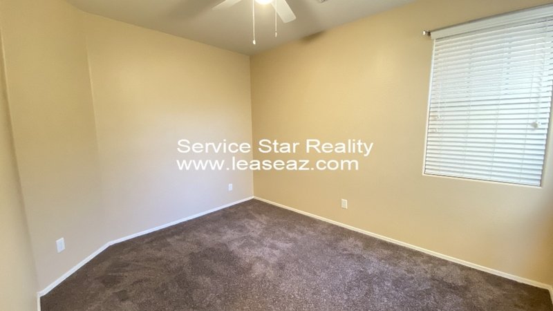 4+3.5 Stunner in gated Laveen Village! property image