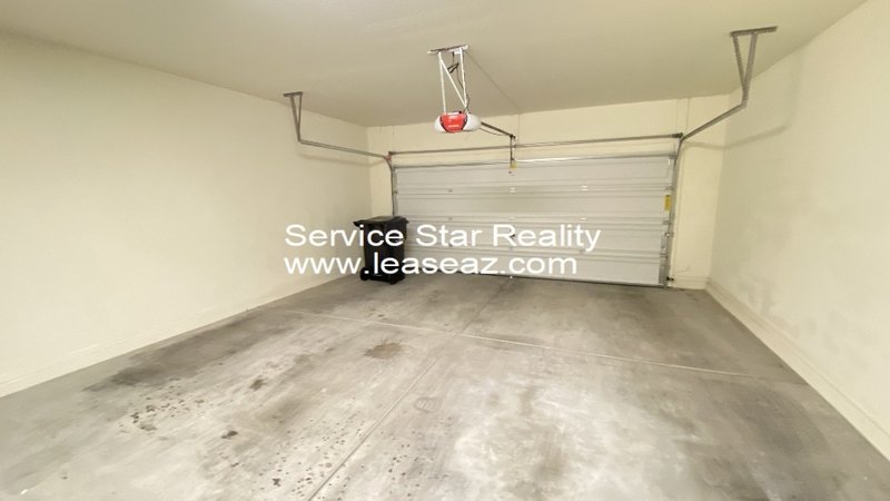 4+3.5 Stunner in gated Laveen Village! property image