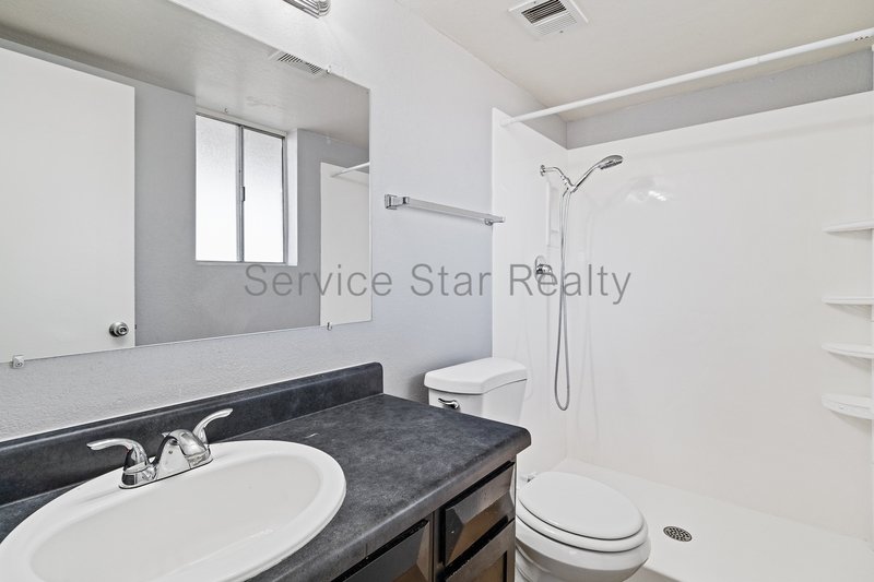 Charming 3+2 Paradise Valley West property image