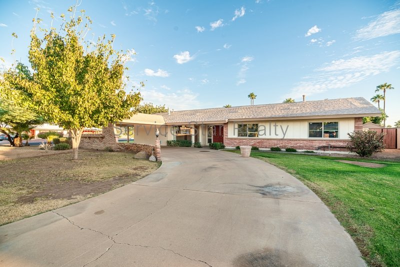 Charming 3-Bed, 2-Bath Home on Spacious Lot in Litchfield Park property image