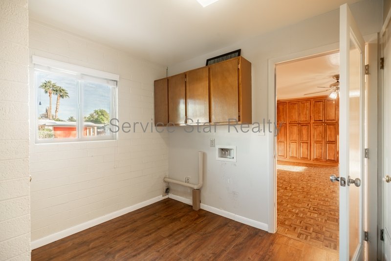 Charming 3-Bed, 2-Bath Home on Spacious Lot in Litchfield Park property image