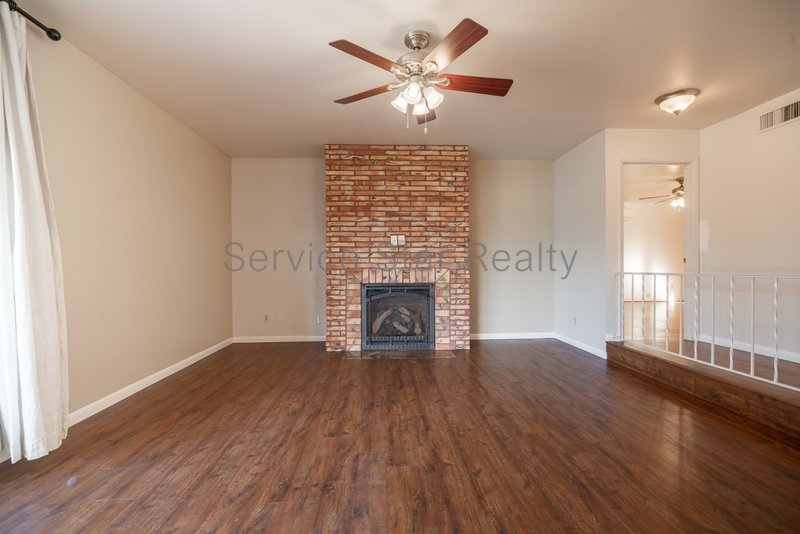 Charming 3-Bed, 2-Bath Home on Spacious Lot in Litchfield Park property image