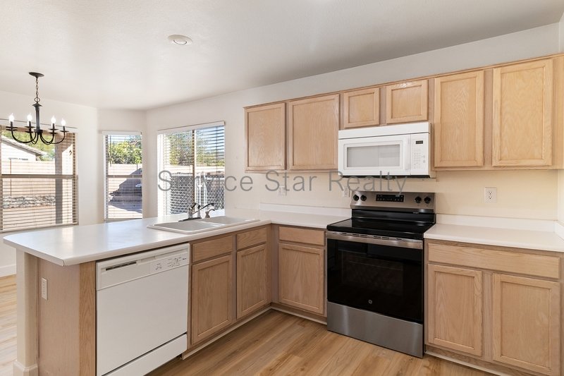 Fantastic 3BR/2.5BA in North Phoenix! property image