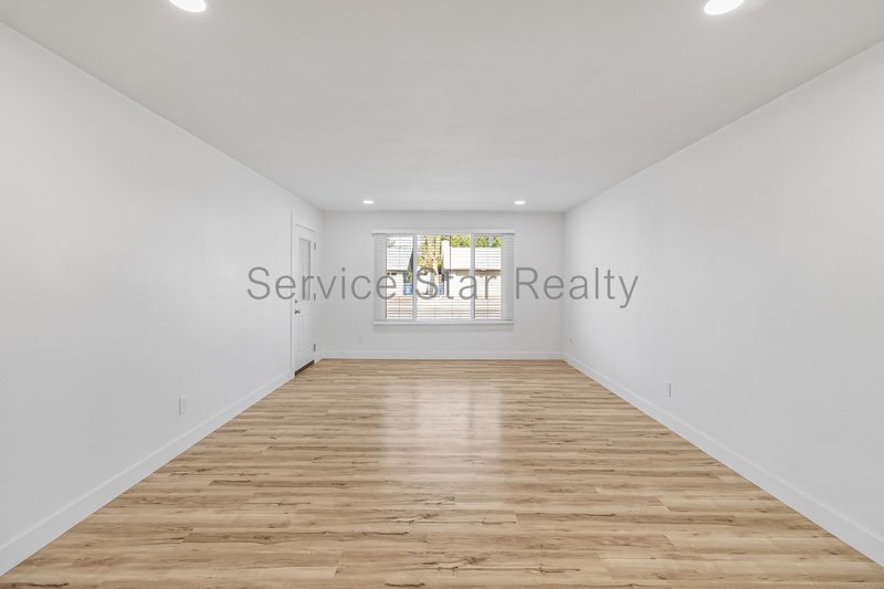 3-Bedroom Home with Modern Upgrades in Prime Tempe Location! property image