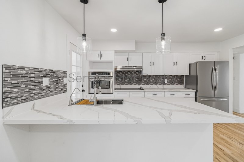 3-Bedroom Home with Modern Upgrades in Prime Tempe Location! property image