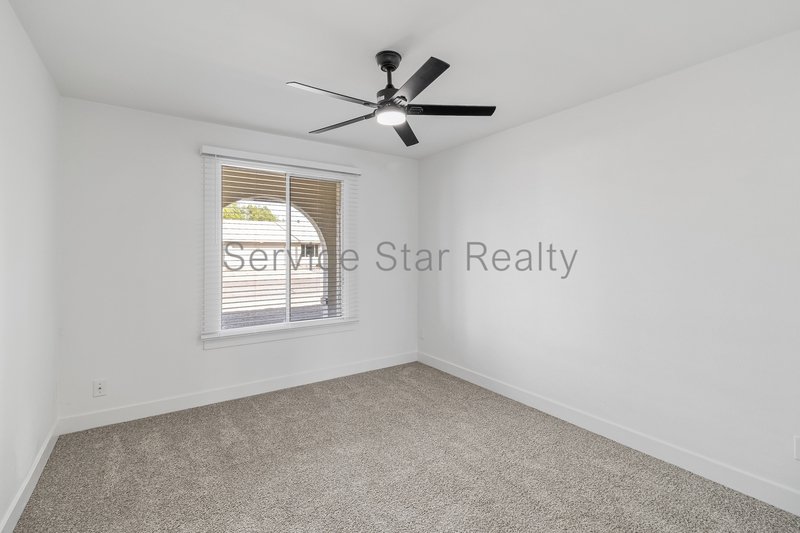 3-Bedroom Home with Modern Upgrades in Prime Tempe Location! property image