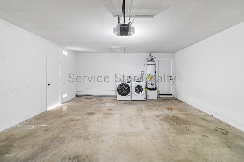 3-Bedroom Home with Modern Upgrades in Prime Tempe Location! property image