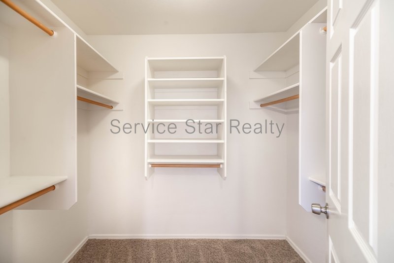 Single-Level 3-Bedroom Home with Open Layout in Phoenix property image