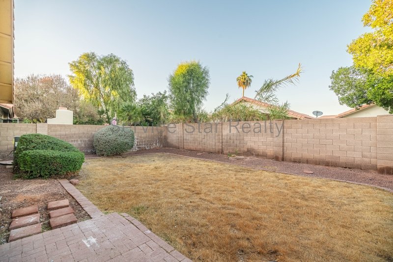 Single-Level 3-Bedroom Home with Open Layout in Phoenix property image