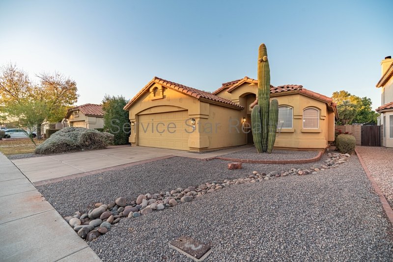 Single-Level 3-Bedroom Home with Open Layout in Phoenix property image
