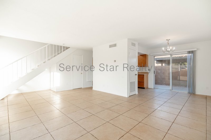 Charming 3-Bed, 1.5-Bath Townhouse with Private Yard in Tempe property image