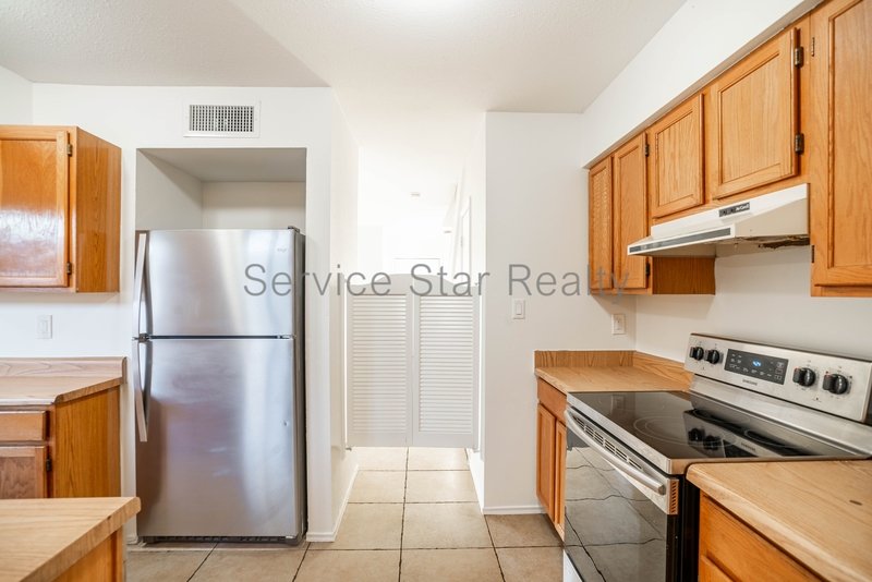 Charming 3-Bed, 1.5-Bath Townhouse with Private Yard in Tempe property image