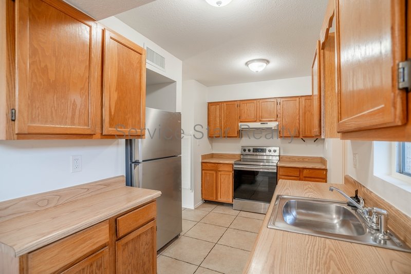 Charming 3-Bed, 1.5-Bath Townhouse with Private Yard in Tempe property image