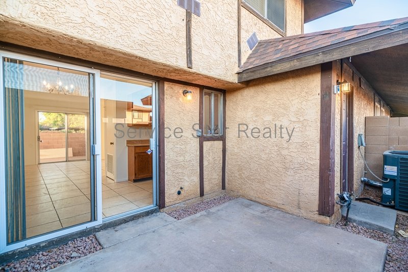 Charming 3-Bed, 1.5-Bath Townhouse with Private Yard in Tempe property image
