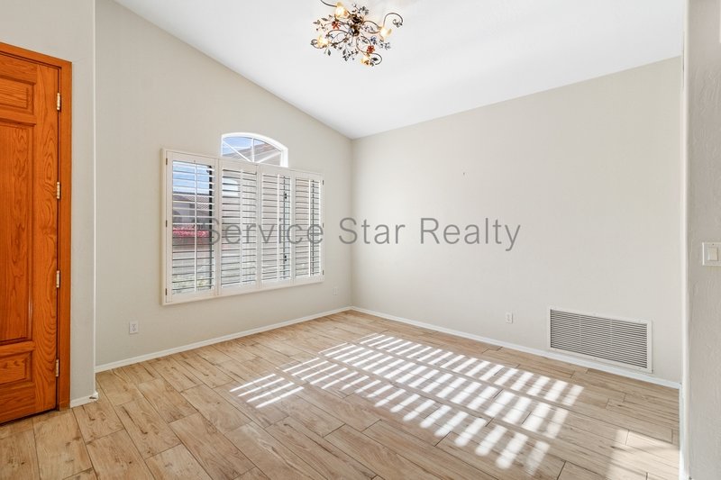 Stunning 4-Bedroom Pool Home with 3-Car Garage in Candleridge! property image