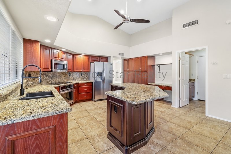 Stunning 4-Bedroom Pool Home with 3-Car Garage in Candleridge! property image