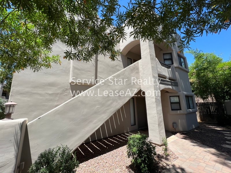 ARCADIA -  3bd/2ba - Fireplace, Balcony property image
