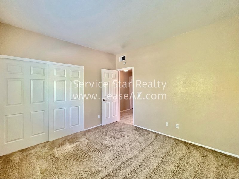 ARCADIA -  3bd/2ba - Fireplace, Balcony property image