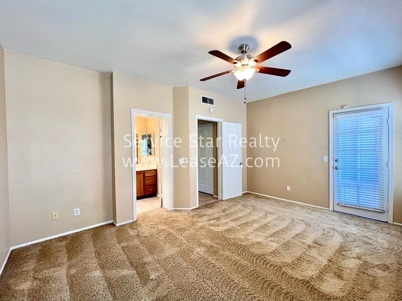 ARCADIA -  3bd/2ba - Fireplace, Balcony property image