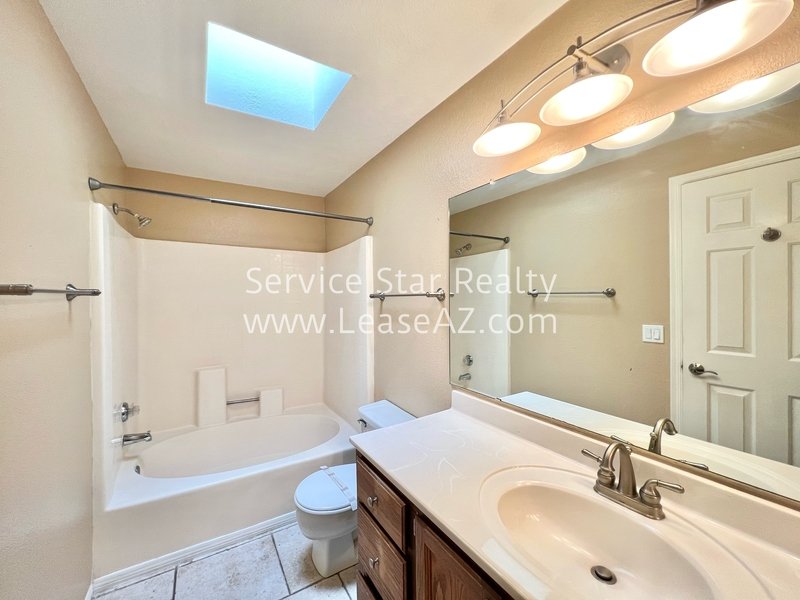 ARCADIA -  3bd/2ba - Fireplace, Balcony property image