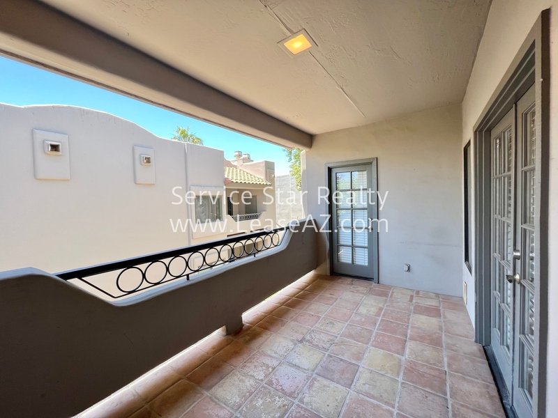 ARCADIA -  3bd/2ba - Fireplace, Balcony property image