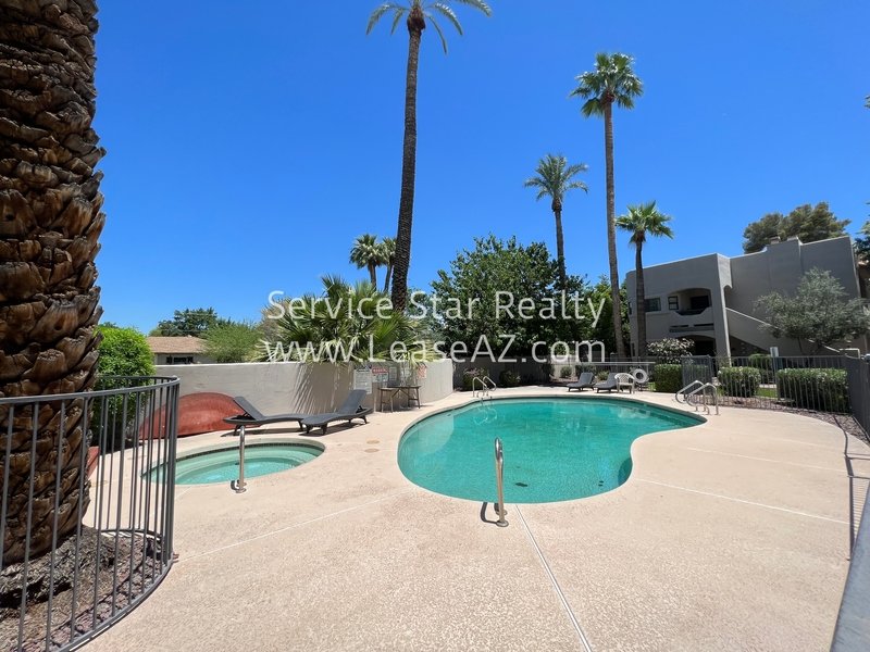 ARCADIA -  3bd/2ba - Fireplace, Balcony property image