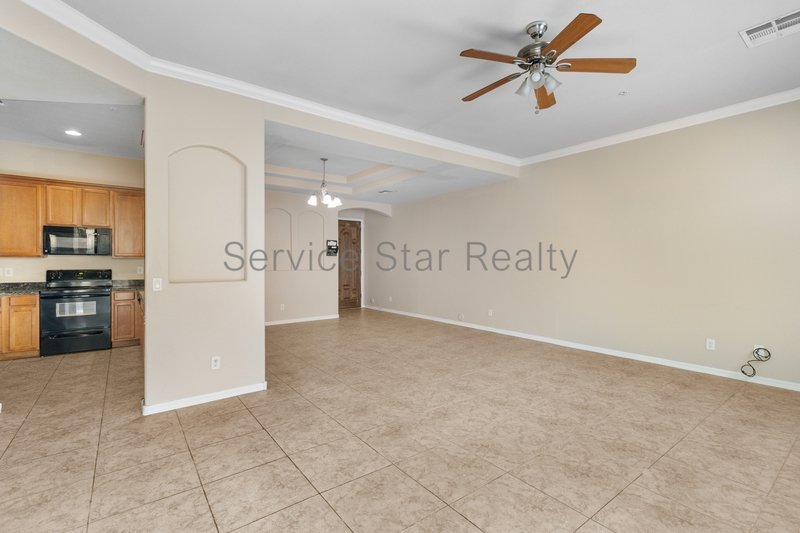 Modern 4-Bed Home in Near Arcadia & Tempe property image