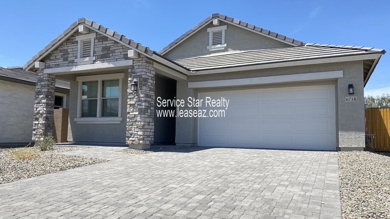 Beautiful 3 Bedroom + 2 Bathroom Home property image