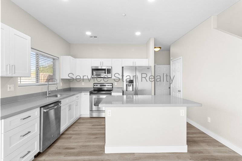 3 bedroom, 2.5 bath in Scottsdale! property image