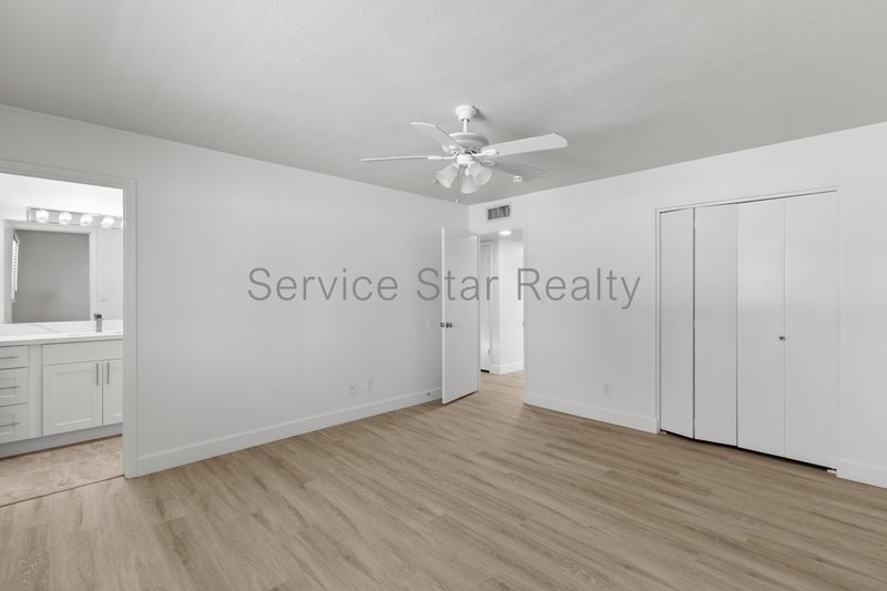 **2 WEEKS FREE RENT!!** **FULLY REMODELED & MOVE-IN READY!** property image