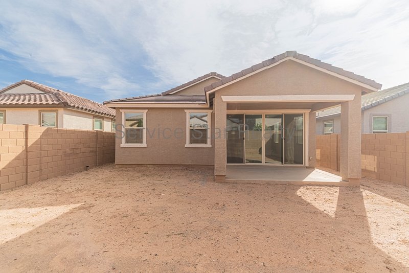 Bright 3-Bed, 2-Ba Home in Gated Phoenix Community | Prime Location! property image