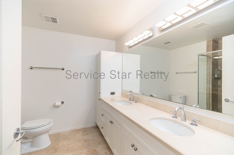 Bright, Modern 2-Bed, Optima Condo Steps from Old Town property image