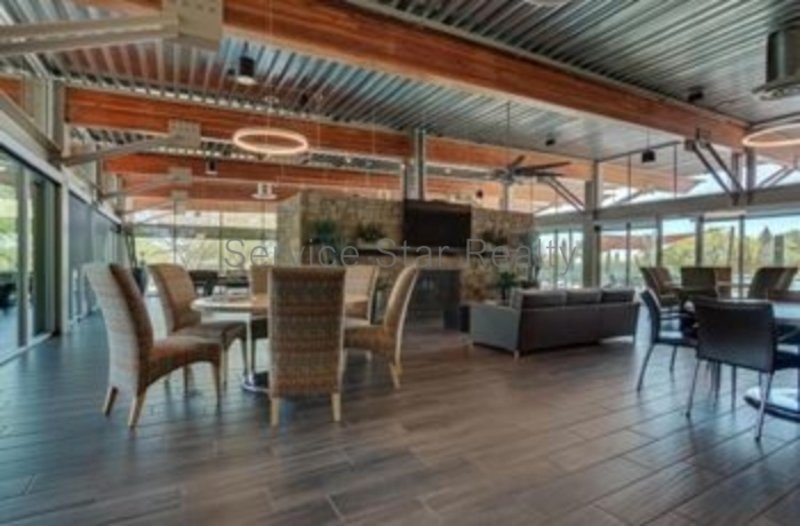 4 Bedroom, 2.5 Bath Custom Home in Fireside at Desert Ridge w/Pool! property image