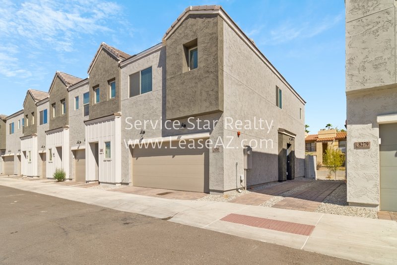 2 WEEKS FREE RENT!!  2 bedroom, 2.5 bath Townhome in Phoenix! property image