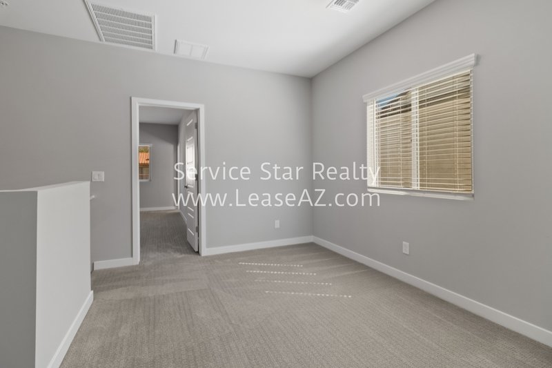 2 WEEKS FREE RENT!!  2 bedroom, 2.5 bath Townhome in Phoenix! property image