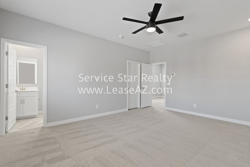 2 WEEKS FREE RENT!!  2 bedroom, 2.5 bath Townhome in Phoenix! property image