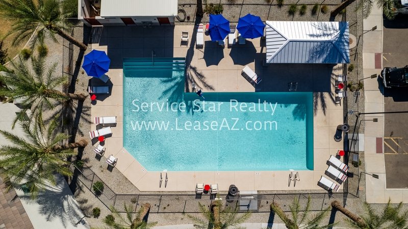 2 WEEKS FREE RENT!!  2 bedroom, 2.5 bath Townhome in Phoenix! property image