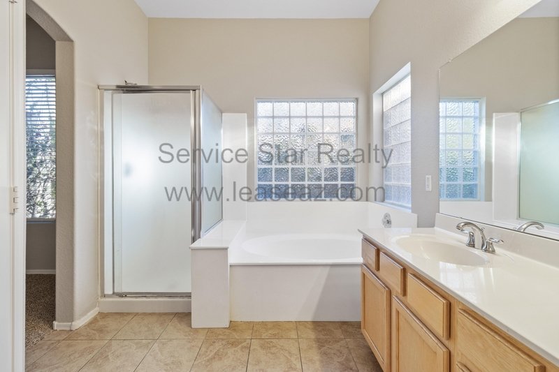 3 Bedroom, 2 bath home in Phoenix!! property image