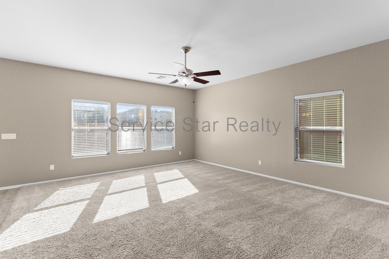 **MOVE IN SPECIAL -- 2 WEEKS FREE RENT!!** property image