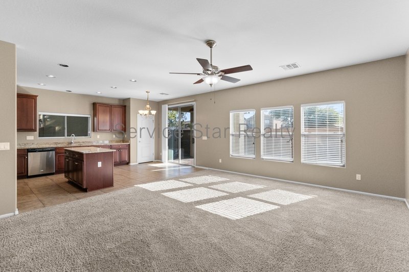 **MOVE IN SPECIAL -- 2 WEEKS FREE RENT!!** property image