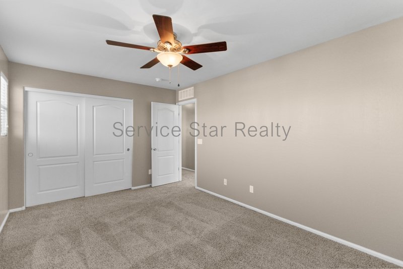 **MOVE IN SPECIAL -- 2 WEEKS FREE RENT!!** property image