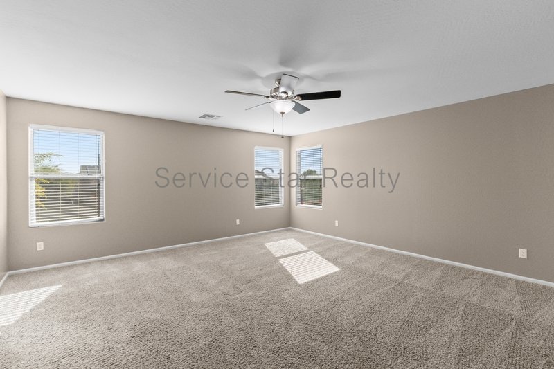 **MOVE IN SPECIAL -- 2 WEEKS FREE RENT!!** property image