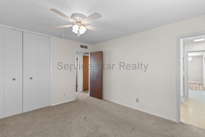 Charming 3 bed 2 bath home in Scottsdale available now. property image