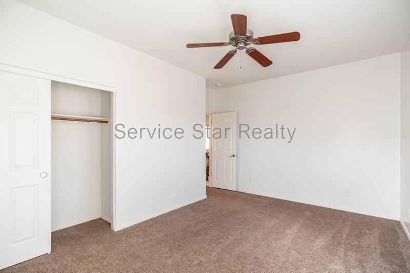 Beautiful 4-Bedroom Home in North Phoenix with Spacious Layout! property image