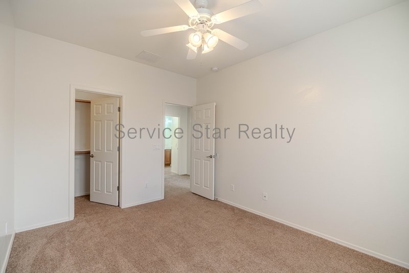 Beautiful 4-Bedroom Home in North Phoenix with Spacious Layout! property image