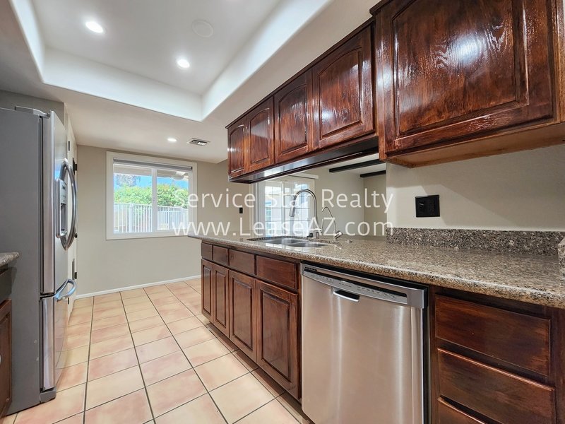 Beautiful Single Family Home in the Desirable 85254 on a huge lot! property image