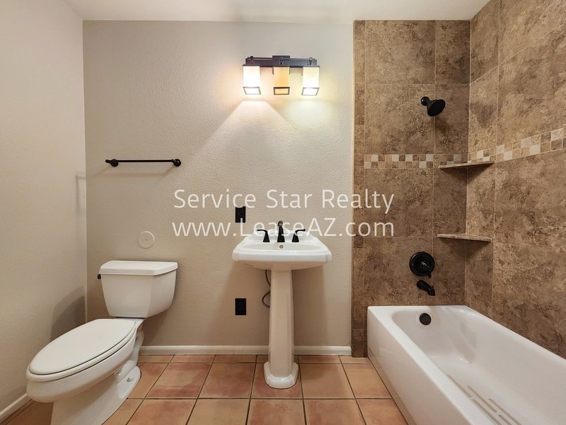 Beautiful Single Family Home in the Desirable 85254 on a huge lot! property image