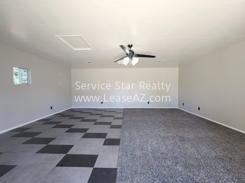 Beautiful Single Family Home in the Desirable 85254 on a huge lot! property image