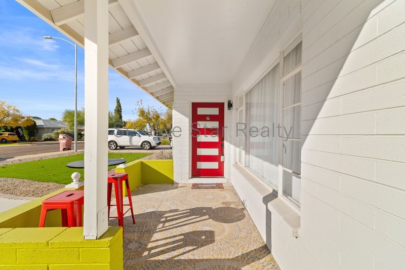 4 bed 2 bath Ranch with amazing backyard and pool! property image