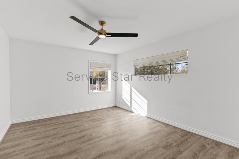 4 bed 2 bath Ranch with amazing backyard and pool! property image